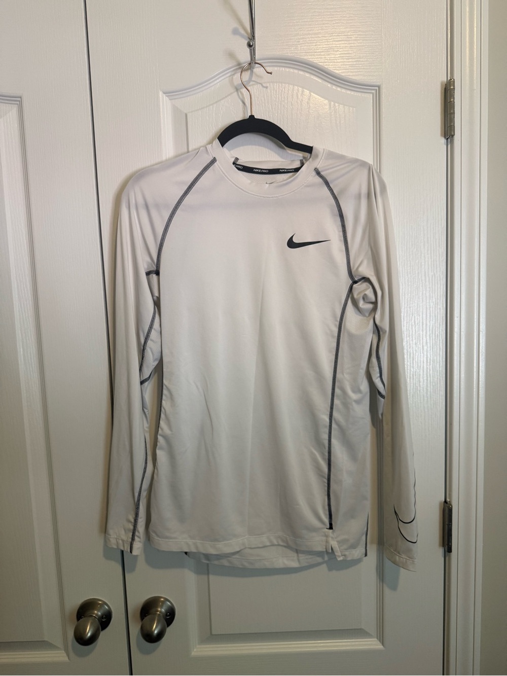 Nike Men’s Dri-Fit White Long-Sleeve Athletic Shirt